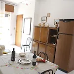 Casa Teresa Con Balcone * Torre Mozza